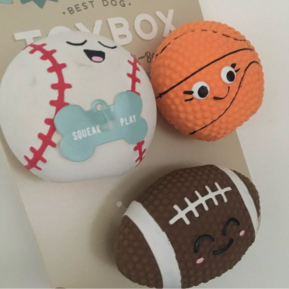 Dog Toys Squeaky Latex Fetch Fun Sports Balls “You’re Incredi-ball” NEW | Fringe - Picture 4 of 8